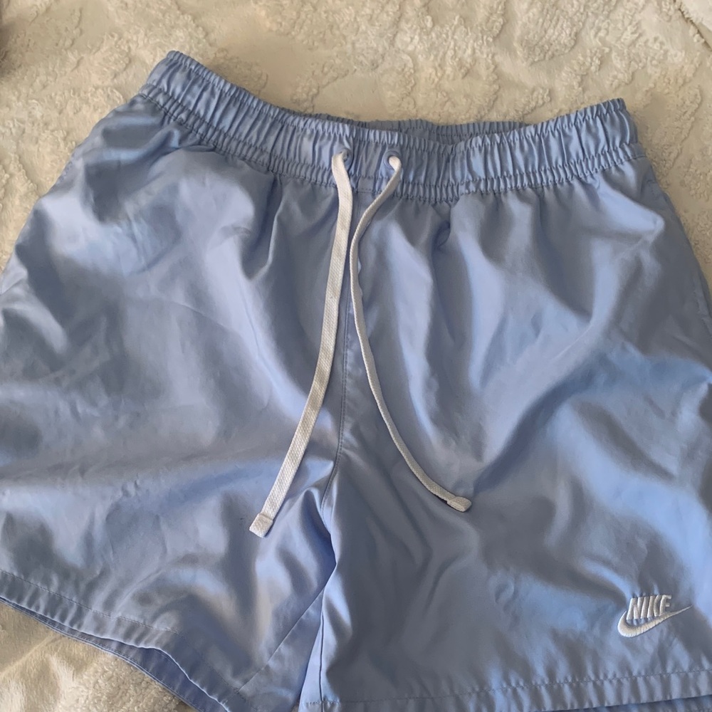Nike men’s shorts/swim shorts medium